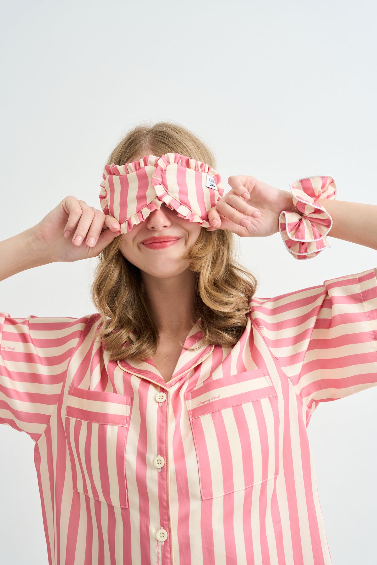 BEDDING EYE MASK
