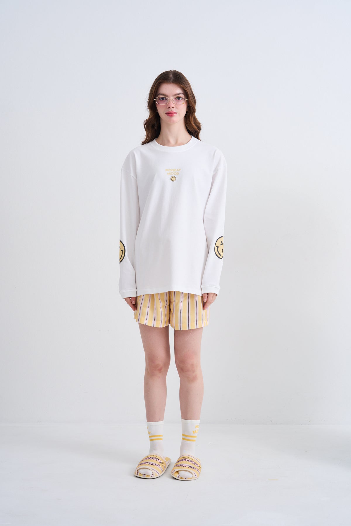 Long Sleeves T-shirt MONDAY